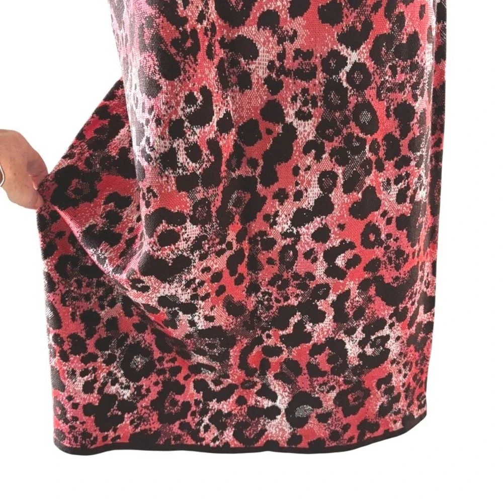 St‎ John Sport Knit Dress Size 14 Multi Leopard Print Knit VNeck Gold Detail NWT
